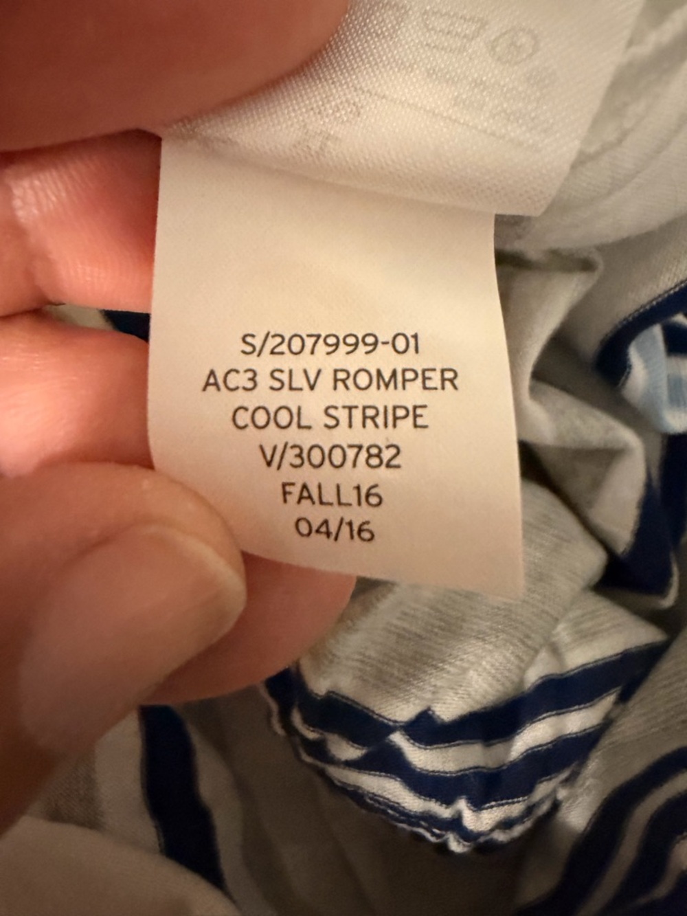 NWT Gap Body Cool Striped Sleeveless Romper Gray Blue Scoop Neck Casual Size XL - Picture 12 of 12
